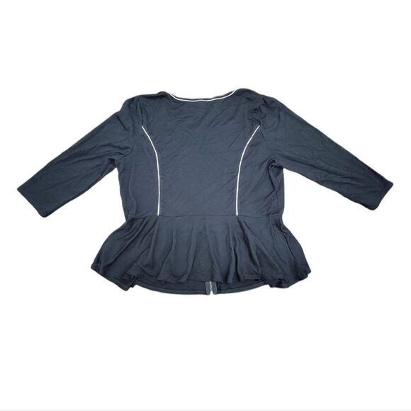 Forever 21+ Black Sweatshirt With Front Zipper and White Lines Size 3XL - Picture 2 of 9